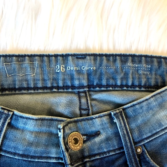 Levi’s Modern Rise Skinny Jean With Ombré Wash - Picture 7 of 8